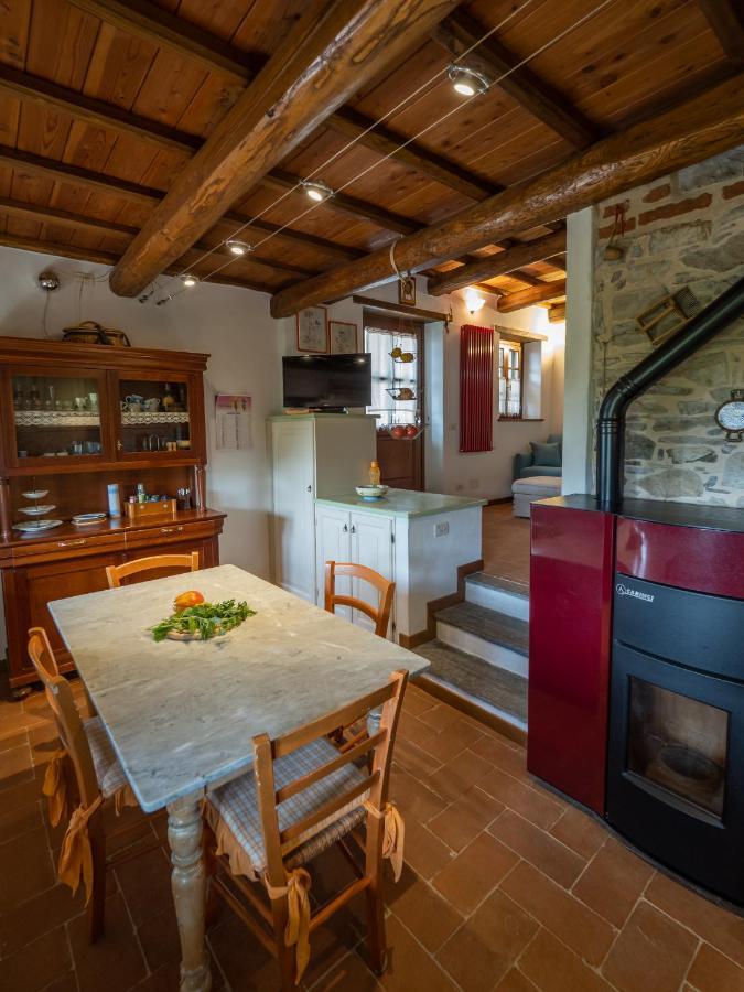 Deliziosa Casetta Sull'Appennino Toscano Montefegatesi エクステリア 写真