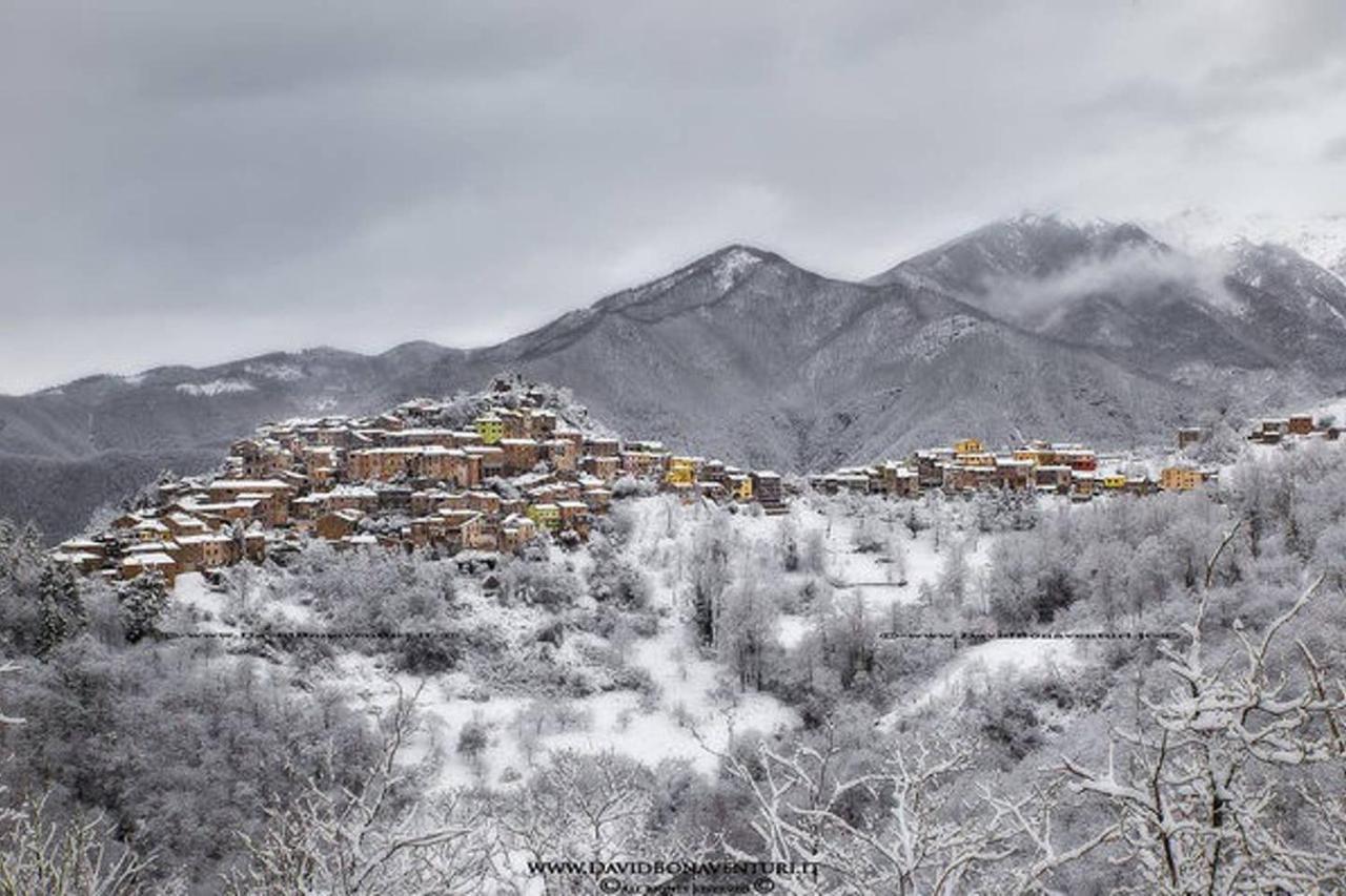 Deliziosa Casetta Sull'Appennino Toscano Montefegatesi エクステリア 写真